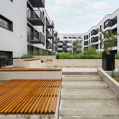 Lipinskiego 16 Komfortowy Z Parkingiem By Renters Apartman