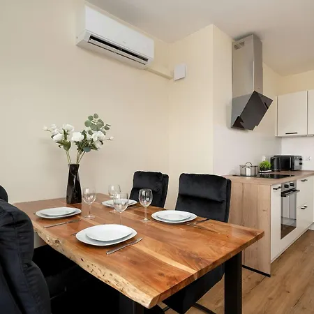 Lipinskiego 16 Komfortowy Z Parkingiem By Renters Apartman Wrocław