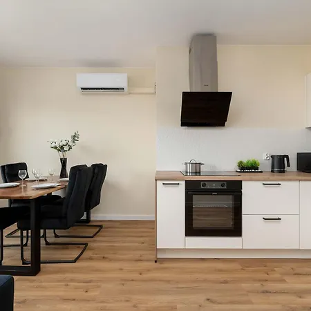 Lipinskiego 16 Komfortowy Z Parkingiem By Renters Apartman *