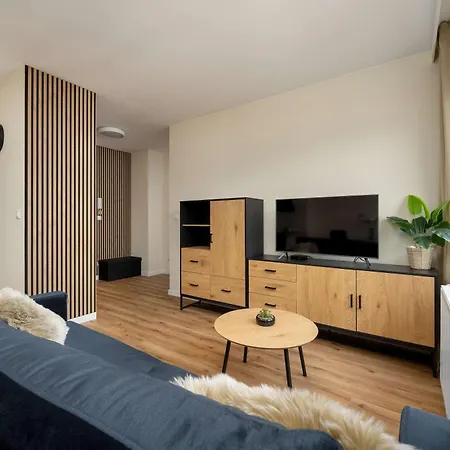 Apartman Lipinskiego 16 Komfortowy Z Parkingiem By Renters *