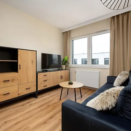 Lipinskiego 16 Komfortowy Z Parkingiem By Renters Apartman
