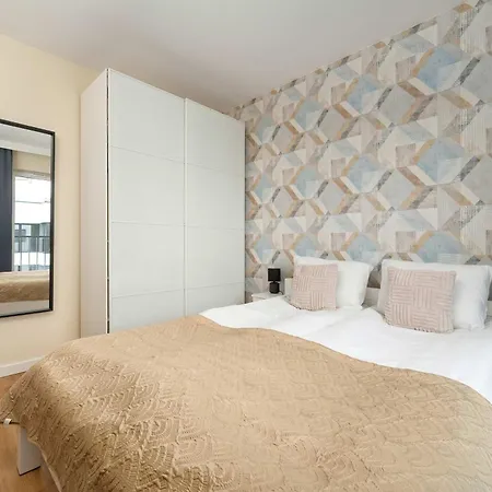 Apartman Lipinskiego 16 Komfortowy Z Parkingiem By Renters